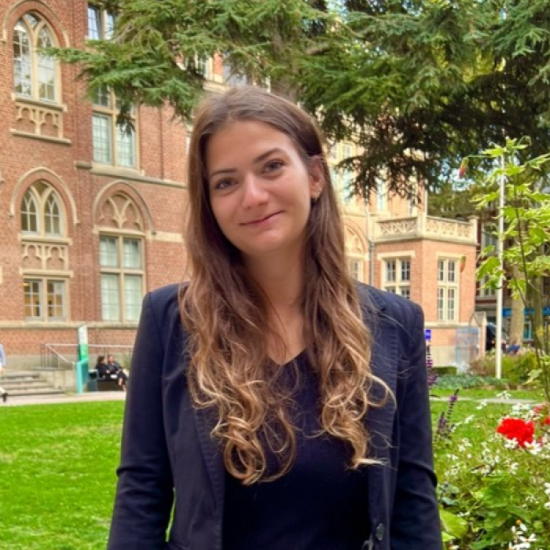 Portrait de Stella Guidi
